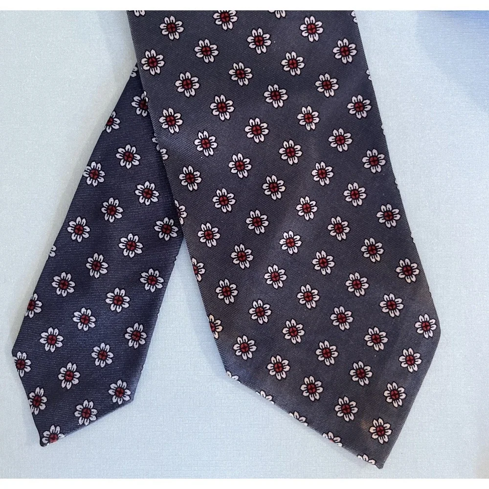 Vintage Harrods Silk Tie Made in England by John Comfort Gray Floral Medallion
